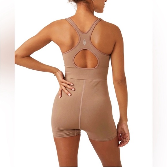 Free People Movement Every Single Time Runsie- Moonrock Tan Taupe Size XS/SM NWT - Picture 3 of 9